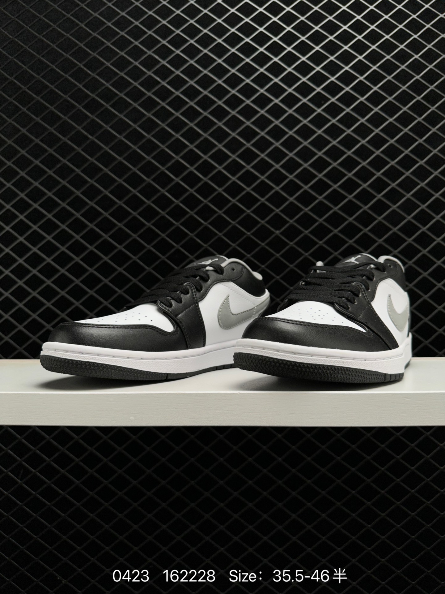 Air Jordan 1 Low AJ1